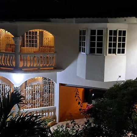 Eve'S Rockaway Villa Alligator Pond Village Екстер'єр фото