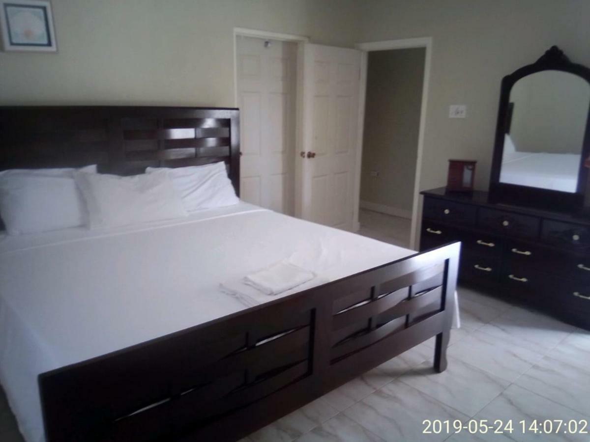 Eve'S Rockaway Villa Alligator Pond Village Екстер'єр фото